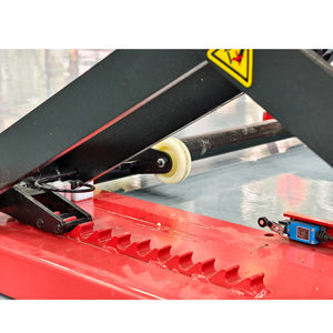 Hot Sale 1200mm 4T Hydraulic <strong>Scissor</strong> Portable <strong>Scissor</strong> <strong>Lift</strong> With CE 4000kg Lifting Capacity Mid-position Car Lifter - Product Image 3