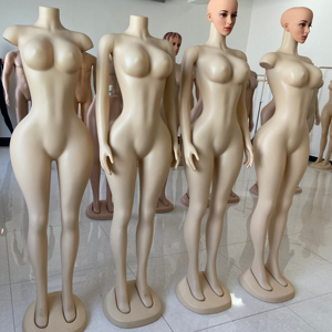 Mannequin de présentation <span class=keywords><strong>femme</strong></span> grande taille sans tête, corps entier, en plastique satiné, avec fesses et poitrine généreuses, haute qualité - Product Image 1