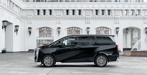 GAC Trumpchi M8 Hybrid MPV 2025, 7 Posti, Guida a Destra, Veicolo a Doppio Motore a Nuova Energia, Pronto per la Consegna - Product Image 4