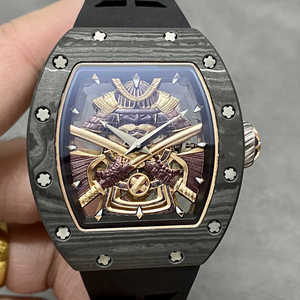 Nouvelle édition personnalisée 2025, montre automatique tourbillon de luxe pour homme en or 18 carats et fibre de carbone noire, modèle « Black Warrior » de forme tonneau - Product Image 2