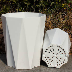 Pot de fleur <span class=keywords><strong>en</strong></span> <span class=keywords><strong>résine</strong></span> de grand diamètre Seau de stockage <span class=keywords><strong>en</strong></span> plastique vert de haute valeur de couleur pour les <span class=keywords><strong>plantes</strong></span> <span class=keywords><strong>en</strong></span> pot épaissies de paradis d'oiseaux - Product Image 4