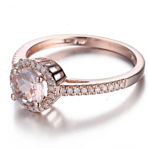 Anillo de Compromiso o Aniversario de Oro Rosa de 14K con Halo de Diamantes Redondos y Morganita, Estilo Vintage Moderno y Personalizado - Product Image 4
