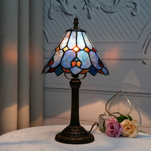 <span class=keywords><strong>Lampe</strong></span> de Table Milieu du Siècle Vitrail Antique <span class=keywords><strong>Art</strong></span> Déco Moderne Style <span class=keywords><strong>Tiffany</strong></span> Petit Lit <span class=keywords><strong>Lampe</strong></span> de Table de Chevet - Product Image 2
