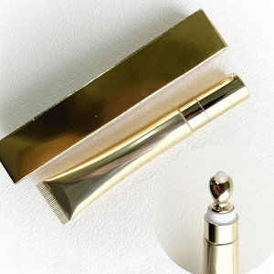 Repulpeur de lèvres végétalien, sans cruauté, longue tenue, hydratant, liquide, 15ml, format échantillon, logo personnalisé, action rapide, inoffensif - Product Image 1