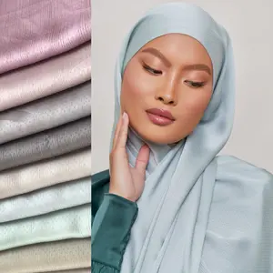 New Custom Logo Long Towels Natural Wrinkle Chiffon Color Hijabs Muslim Women Scarf Shawl