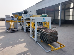 Machine à fabriquer des briques en béton à partir de cendres volantes QT4-15, machine à fabriquer des briques entièrement automatique, ligne de production de blocs - Product Image 2