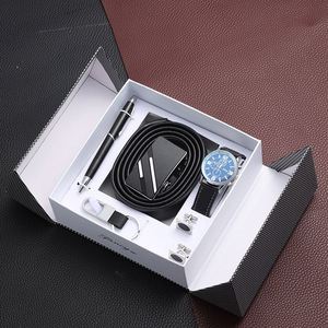 Set de Regalo Ejecutivo para Hombre de Lujo, 5 Piezas: Cinturón, Bolígrafo, Cartera, Llavero y Reloj, con Caja - Product Image 6