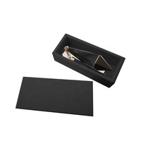 Tube de rouge à lèvres de luxe noir en plastique avec pompons, personnalisable pour votre marque, collection 2026