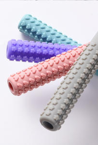 Tubos huecos de silicona para morder para bebés y niños, palos flexibles para la dentición - Product Image 4