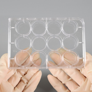 จานเพาะเลี้ยงเซลล์ 12 หลุม ยี่ห้อ Yongyue Medical แบบก้นแบน วัสดุ PP สำหรับใช้ในห้องปฏิบัติการ - Product Image 2