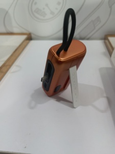 Power Bank Magnetico Compatto da 5000mAh per Orologi, <span class=keywords><strong>Ricarica</strong></span> Diretta USB-C 22.5W per Telefono, <span class=keywords><strong>Ricarica</strong></span> Wireless per Orologi, Portatile EDC - Product Image 5