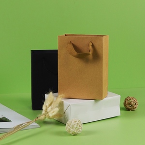 Sacs Cadeaux de Marque Célèbre en Gros à Prix Abordable, Sacs en <span class=keywords><strong>Papier</strong></span> Personnalisés pour Shopping, Sacs avec Logo Personnalisé - Product Image 3