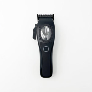 Cortadora <span class=keywords><strong>de</strong></span> pelo <span class=keywords><strong>profesional</strong></span> <span class=keywords><strong>de</strong></span> alta velocidad 8000RPM Kit <span class=keywords><strong>de</strong></span> cortadora <span class=keywords><strong>de</strong></span> pelo recargable USB inalámbrica con gran capacidad <span class=keywords><strong>de</strong></span> batería para peluquero - Product Image 1