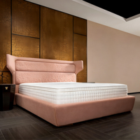 Choix de meubles italiens modernes de luxe confortables et rembourrés : un lit king-size incontournable pour la chambre