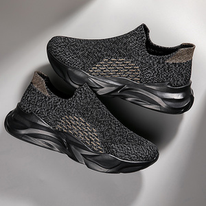 Chaussures de marche confortables pour couple, en maille extensible, souples, pour le fitness et la course, simples, noires, résistantes aux salissures - Product Image 5