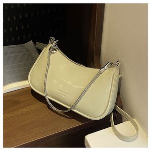 Bolso Bandolera Casual de Alta Gama para Mujer, Diseño Elegante para Llevar al Hombro, Material PU, Forma Cuadrada Pequeña, Se Puede Llevar en la Mano.8040 - Product Image 5