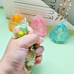 ของเล่นตุ๊กตาหิมะบีบได้ ของตกแต่งต้นคริสต์มาสแบบใหม่ ข้ามพรมแดน ของขวัญคริสต์มาส บรรเทาความเครียด ของเล่นบีบคลายเครียดขนาดเล็ก - Product Image 6