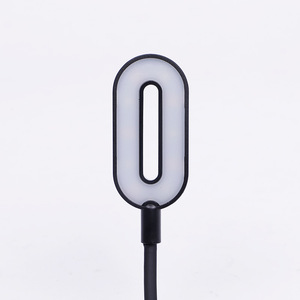 ผู้ผลิตจัดหาโคมไฟอ่านหนังสือแบบชาร์จ USB ป้องกันดวงตา, ไฟ LED แบบหนีบดีไซน์สร้างสรรค์, โคมไฟตั้งโต๊ะข้างเตียงสำหรับเด็ก - Product Image 2