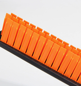 Brosse à neige pour voiture avec tête rotative flexible en silicone, grattoir à glace télescopique extensible, <span class=keywords><strong>balai</strong></span> à neige - Product Image 3
