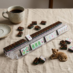 Tuiles <span class=keywords><strong>de</strong></span> Mahjong Américain Chic Léopard en Acrylique 4 Couches Gravure Claire 160 Pièces Résistantes à l'Eau et aux Rayures Ensemble Complet pour Usage Domestique - Product Image 1