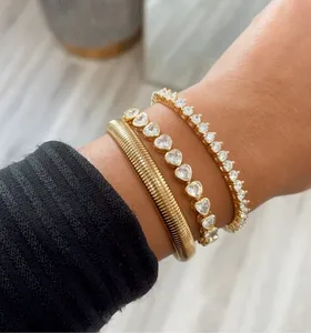 Nieuwe Mode 18K Vergulde Groothandel Bezel Instelling Hartvormige Armbanden