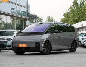 FamilyCamping Li Auto MEGA 2025 Ultra Smart Upgrade 5 <span class=keywords><strong>Portes</strong></span> 7 Places Luxe MPV V2L Décharge Véhicule à Énergie Nouvelle à Vendre - Product Image 1