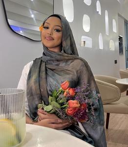 جديد Vela Ombre رخامي بألوان مائية حجاب مطبوع أوشحة حجاب موديل ناعم حرير صناعي فسكوزي شعار شال للنساء المسلمات - Product Image 2