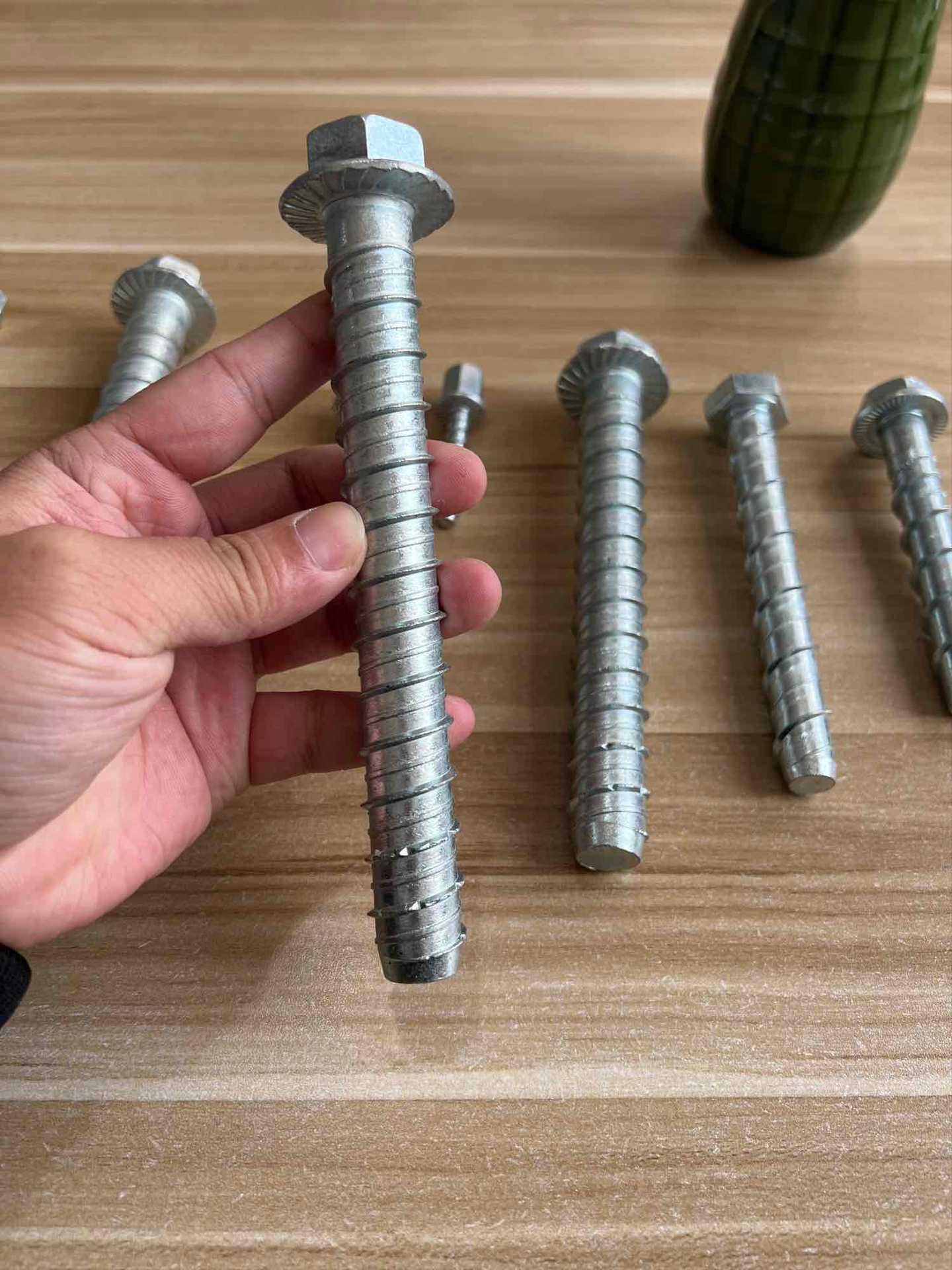 M8 M10 M12 hex flange head thunder masonry self tapping concrete screw bolt