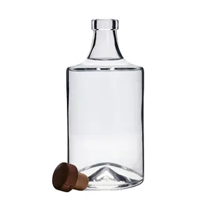 יצרן אמין 520 מ""ל בקבוקי ג'ין חגיגיים עגולים כתף שטוחה בקבוק וויסקי מזכוכית צור בקבוקי אלכוהול ריקים למכירה