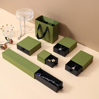 Coffret à bijoux personnalisé de qualité supérieure avec tiroir coulissant pour colliers, bagues et boucles d'oreilles, en carton biodégradable, gaufré, pailleté, avec fermeture magnétique