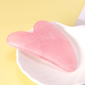 Kunden spezifische rosa Quarz Gesicht Guasha mit Box Mini herzförmigen Rosenquarz Gua Sha Stein Private Label Gesichts massage gerät - Product Image 1