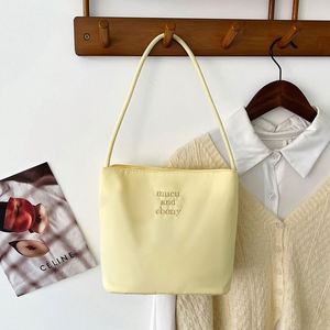 Sac à main tendance en forme de cœur pour femme, joli sac bandoulière avec chaîne, petit sac à bandoulière esthétique pour soirée et rendez-vous - Product Image 6