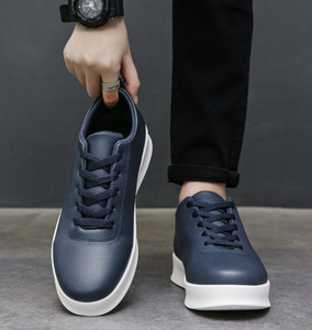 Scarpe da Skateboard Slip-On <span class=keywords><strong>Blu</strong></span> YONGGE per <span class=keywords><strong>Uomo</strong></span>, Scarpe Casual Primaverili Monocolore, <span class=keywords><strong>Sneakers</strong></span> Leggere e Comode - Product Image 2