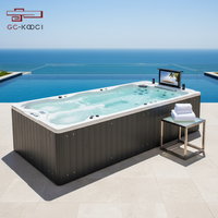 Baignoire extérieure au design moderne et bain à remous avec massages et jets pour villas et piscines