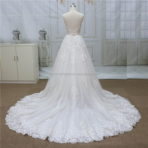 Robe de mariée classique élégante avec encolure en V, tenue de <span class=keywords><strong>mariage</strong></span>, <span class=keywords><strong>costume</strong></span> d'anniversaire, 1 pièce - Product Image 4