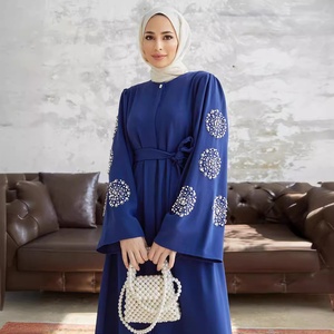 Vendita calda elegante e modesto abito estivo Abaya da donna con perline pesanti abito lungo in strass realizzato in poliestere per medio-orientale - Product Image 5