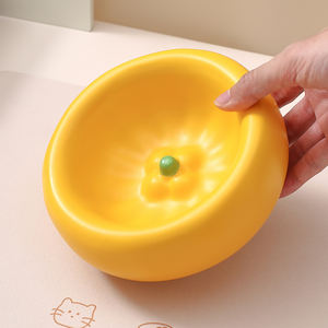 2025 nouveau Design motif solide surélevé chat et <span class=keywords><strong>chien</strong></span> plat bol élégant en céramique mangeoire pour animaux de compagnie avec large bouche <span class=keywords><strong>surélevée</strong></span> chat bol de nourriture - Product Image 3