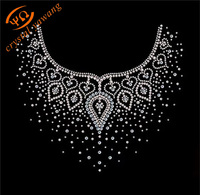 Transferts de strass thermocollants personnalisés pour encolures, motifs et appliques pour presse à chaud, vente en gros