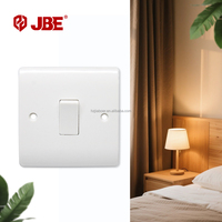 Interrupteur HAILAR SINOE V301/302, norme britannique, 1 gang, 1/2 voie, 10A 250V, bakélite blanc, style rétro, installation facile, 86x86mm