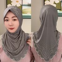 Turban élégant pour femmes musulmanes avec strass, hijab extensible en velours de cristal de haute qualité, doux et confortable pour le quotidien