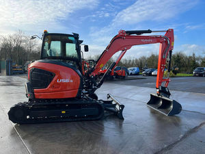 Miniexcavadora Usada de 5.5 Toneladas con Motor Cummins OEM 2025, Color Rojo, Original de China a Precio Económico - Product Image 2