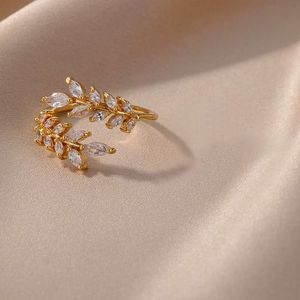 Anillo <span class=keywords><strong>de</strong></span> Zirconia con Diseño Minimalista <span class=keywords><strong>de</strong></span> Rama <span class=keywords><strong>de</strong></span> Árbol y Flor, Estilo <span class=keywords><strong>Instagram</strong></span>, Personalizado 424, para <span class=keywords><strong>Mujeres</strong></span> y Niñas - Product Image 1