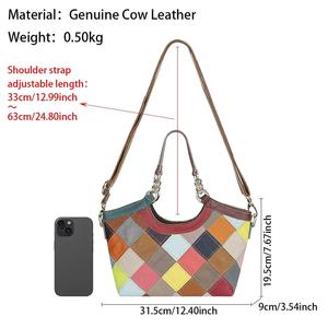 Sac à main AndoBag en cuir véritable à carreaux avec surpiqûres colorées, sacoche élégante à poignée supérieure, sac bandoulière pour femme 1819 - Product Image 3
