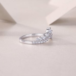 Queen Crown S925 cincin pernikahan perak wanita, pita berlian Moissanite untuk wanita elegan dan mewah - Product Image 6