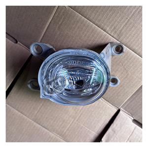 Venta directa de fábrica de faros antiniebla compatibles con camionetas y SUV Hilux REVO 2021-2024. - Product Image 3