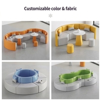 Ensemble de canapé sectionnel en cuir moderne et table basse, mobilier de bureau commercial durable et écologique au design contemporain