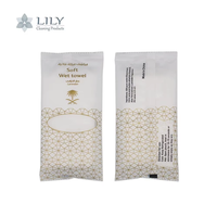 Vente en gros de serviettes en microfibre Serviette humide personnalisée pour hôtel restaurant et compagnie aérienne Serviette humide jetable rafraîchissante au parfum de fleurs