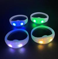 Bracelets clignotants LED à contrôle sonore activé par musique colorée
