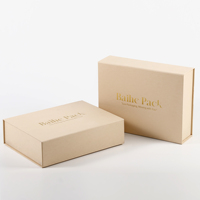 Boîte cadeau à fermeture magnétique de qualité supérieure, carton ondulé de 2 mm, boîte rigide pliable, emballage de luxe pour chaussures, logo en feuille d'or, doublure en éponge