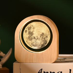 Veilleuse LED personnalisée en boule de cristal 3D sculptée, mini base en bois lumineuse avec technique de polissage, ornements de bureau créatifs - Product Image 5